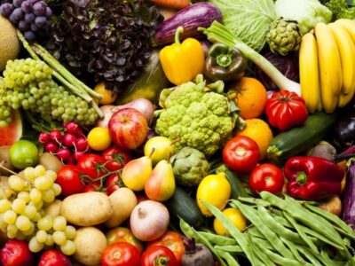 එලවලු හා පලතුරු විකිණීමට ඇත - Fruits and Vegetables